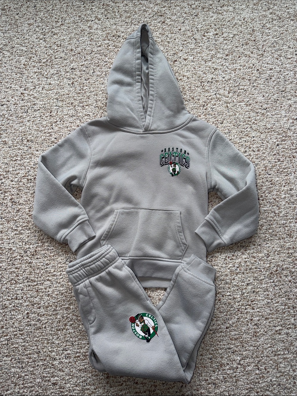 NBA Kids Gray Celtics Hoodie & Joggers Set